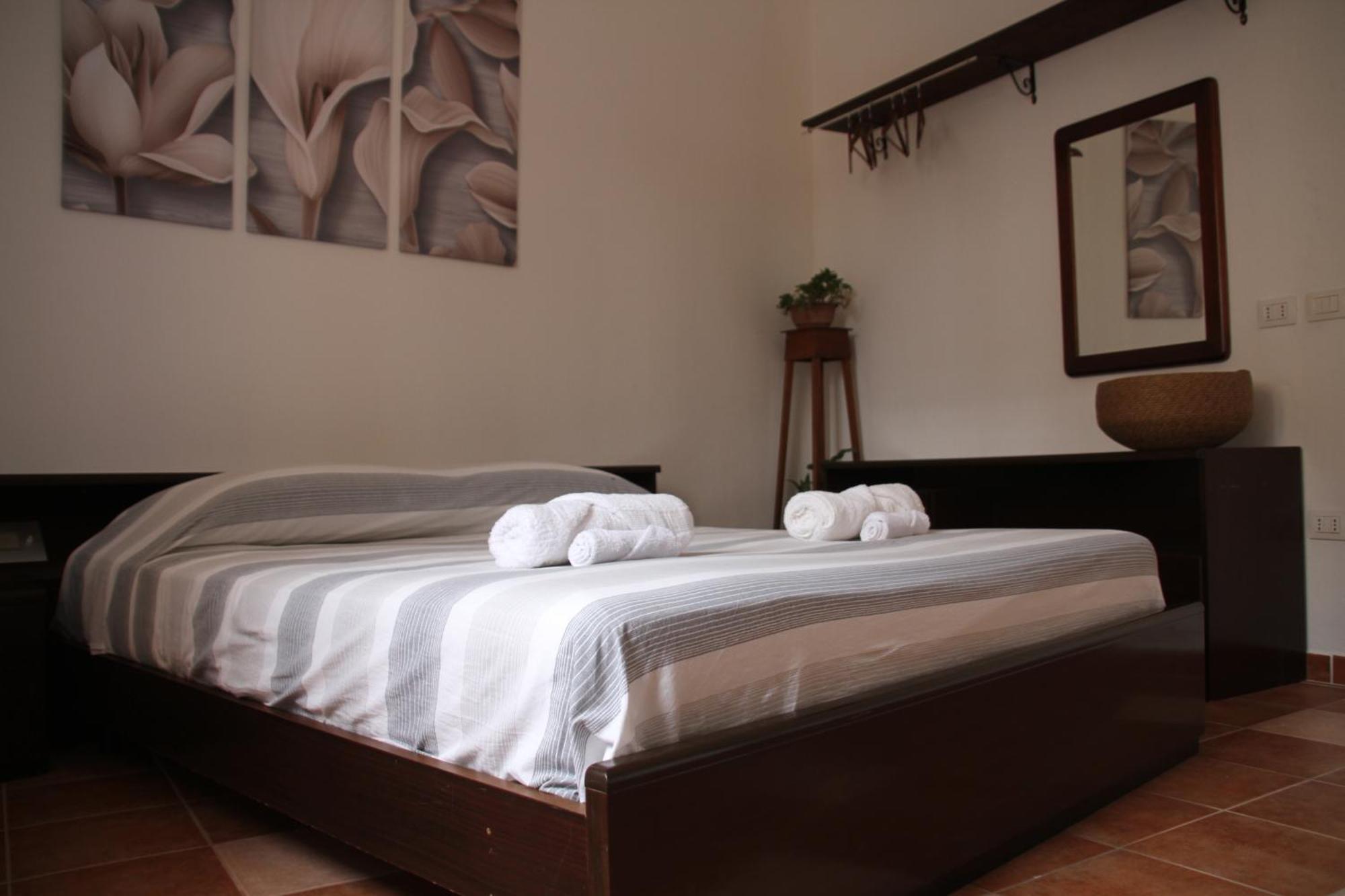 Lodgings In Sardinia Decimomannu Bagian luar foto